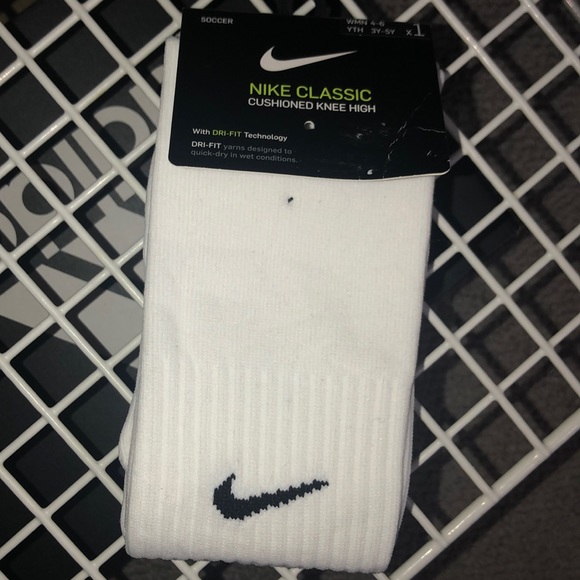 NWT🔴SALE ⚽️NIKE KNEE HIGH SOCCER SOCKS - Picture 2 of 6